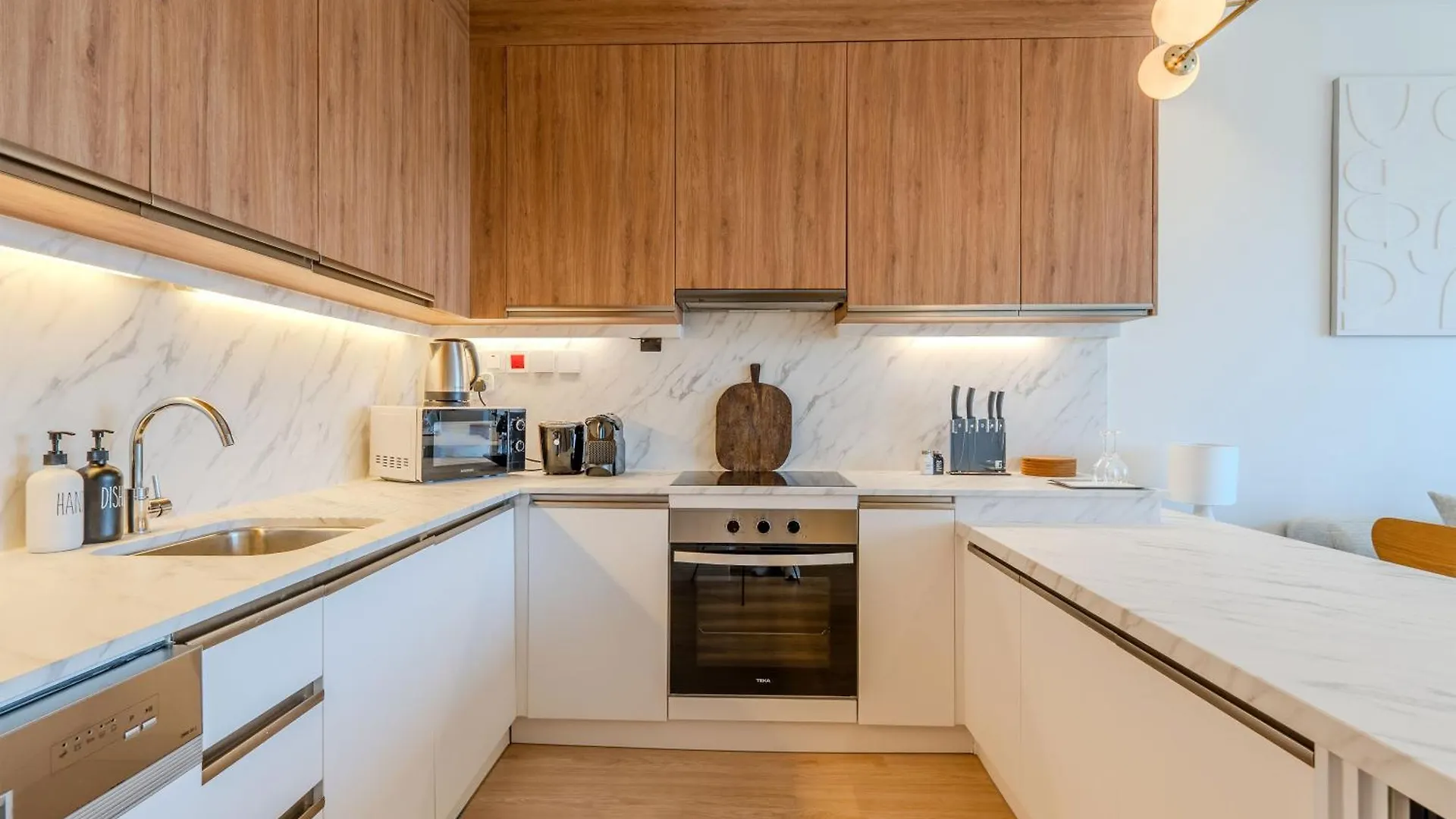 Luxurious Apartment And Amazing Dubai Marina View 0*,