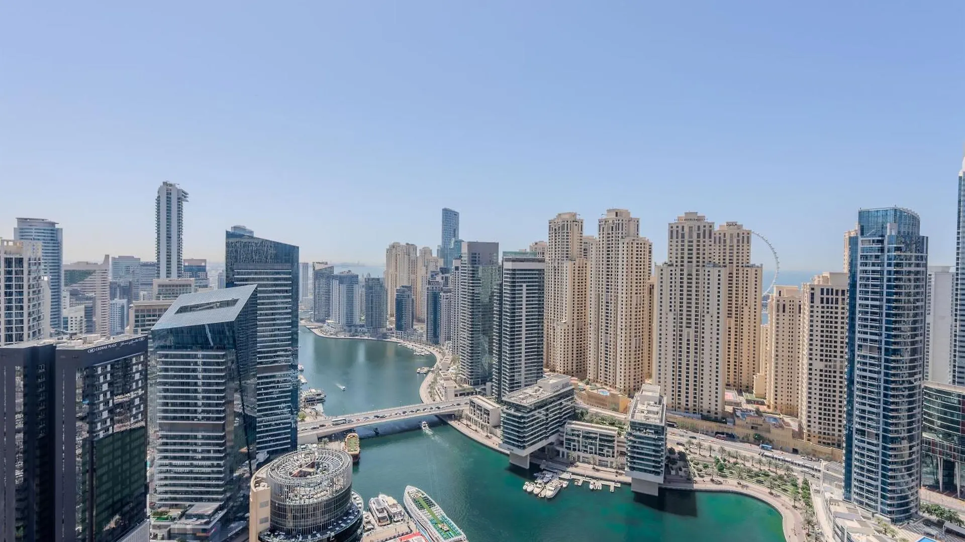 Luxurious Apartment And Amazing Dubai Marina View United Arab Emirates