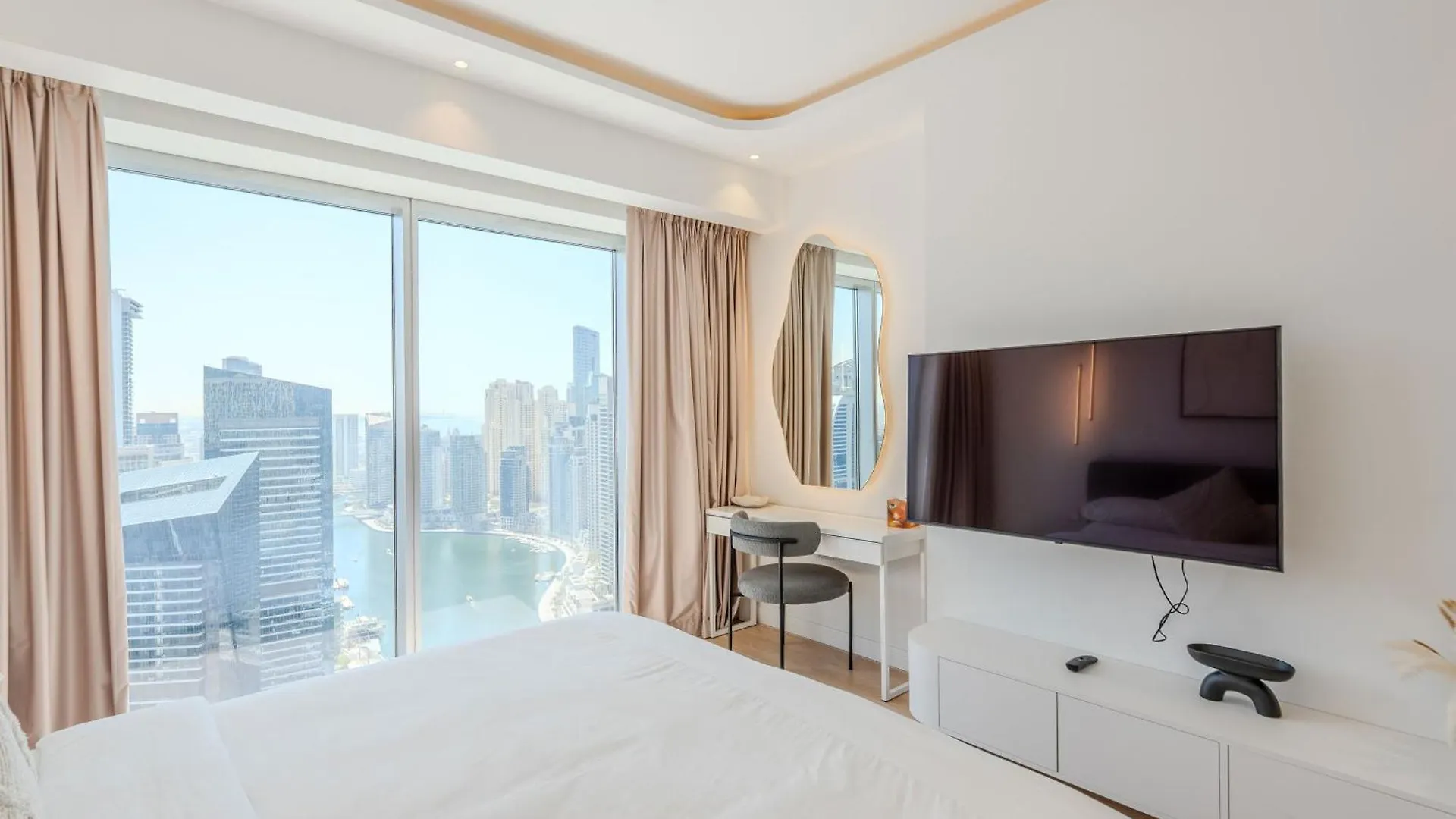 Luxurious Apartment And Amazing Dubai Marina View 0*,