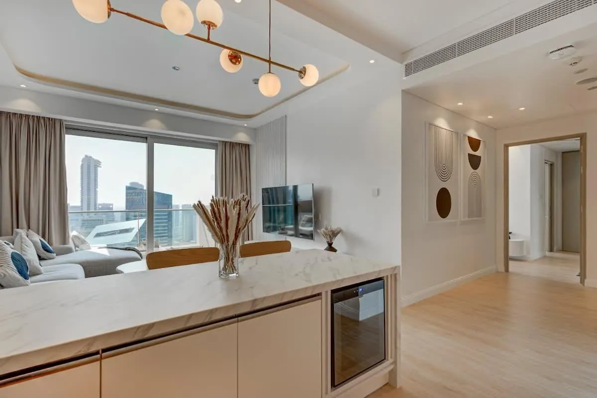 Luxurious Apartment And Amazing Dubai Marina View United Arab Emirates